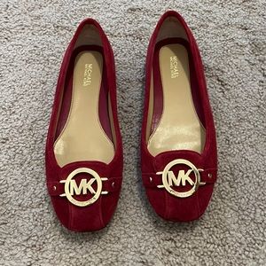 Michale kors flat burgundy suede size 7